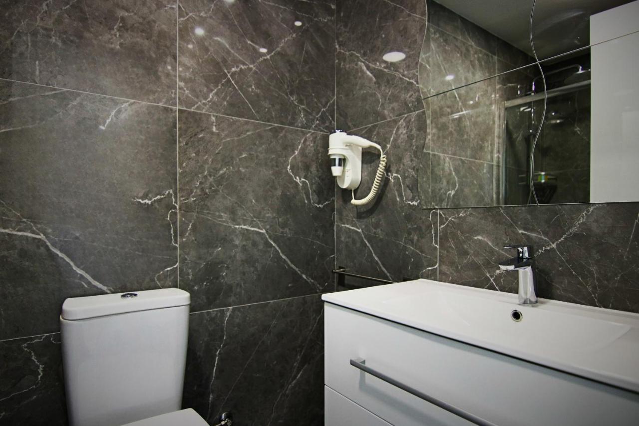 Phaedrus Living: Luxury Suite Nicosia 509 외부 사진