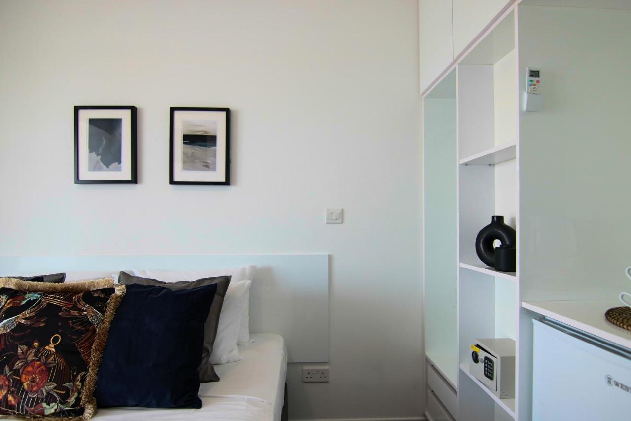 Phaedrus Living: Luxury Suite Nicosia 509 외부 사진